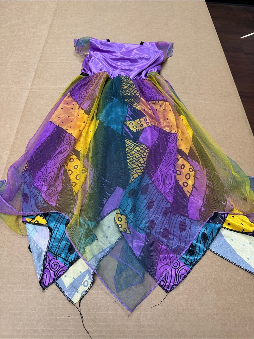##550. Size M(8), Disney Purple Patchwork Halloween Skirted Dress/Yellow Accents - Picture 4 of 4